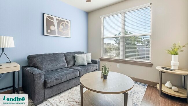 Building Photo - 13920 Mandolin Dr