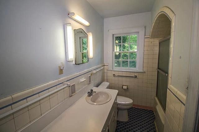 Building Photo - 1816 St Elmo Dr
