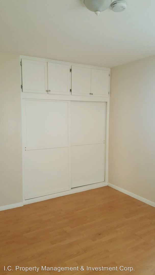 Foto del edificio - 11467 Sherman Way