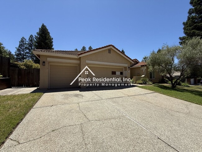 Building Photo - Beautiful Folsom 4bd/3ba Home with Pool!