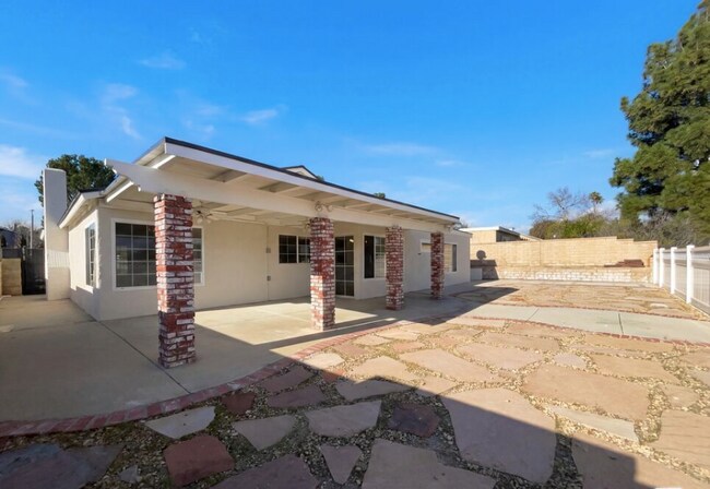 Foto del edificio - 26842 Palacete Dr