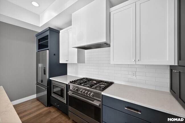 Foto del edificio - 1 month FREE rent RINO/3-Bed, 3.5-Bath tow...