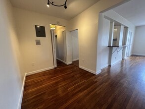 Building Photo - 50 Kenilworth Pl