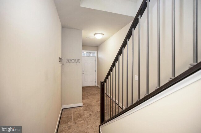 Foto del edificio - 100 Nestor's Pl