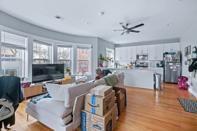 Photo - 612 W Stratford Pl Apartment