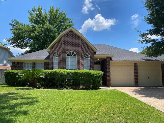 Building Photo - 8503 Lone Maple Dr