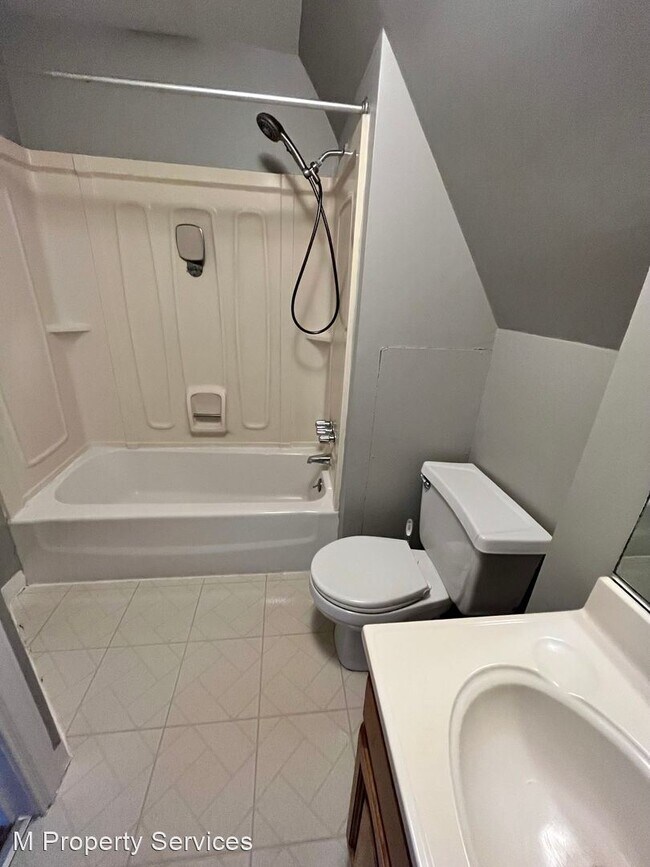 Foto del edificio - 3 br, 1 bath House - 911 Fayette Street, A...