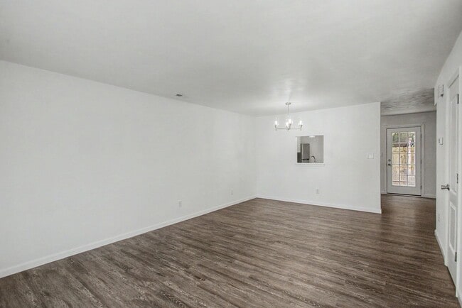 Building Photo - Move-In Ready Home Near Military Bases and Amenities