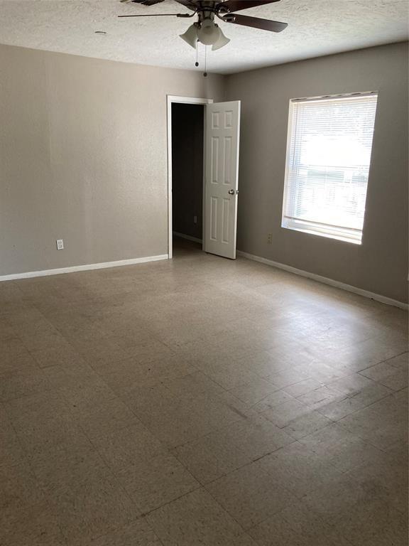 Foto del edificio - 5130 Chapman St