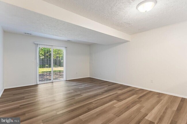 Building Photo - 6319 Harris Heights Ave