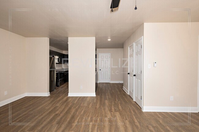 Foto del edificio - 1704 McGill Ave