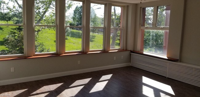 Building Photo - 3 br, 1 bath House - 519 41st St