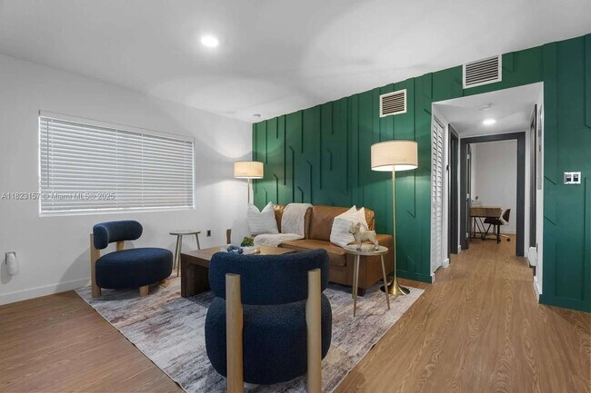 Foto del edificio - 1428 NE 153rd Terrace