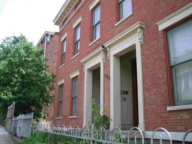 Foto del edificio - 529 Liberty Hill