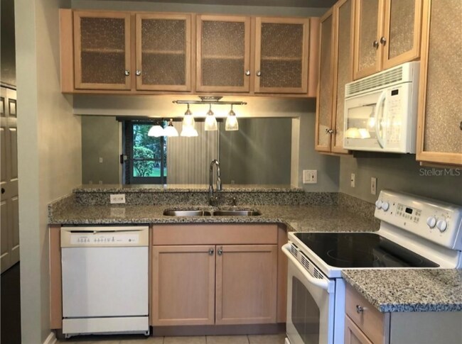 Building Photo - 2927 Greenwood Springs Loop