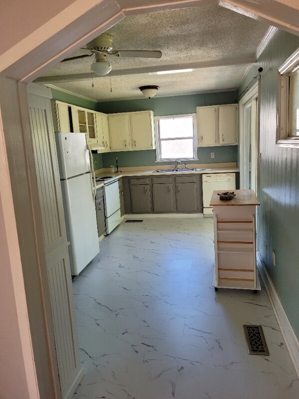 Building Photo - 1812 Price Ave