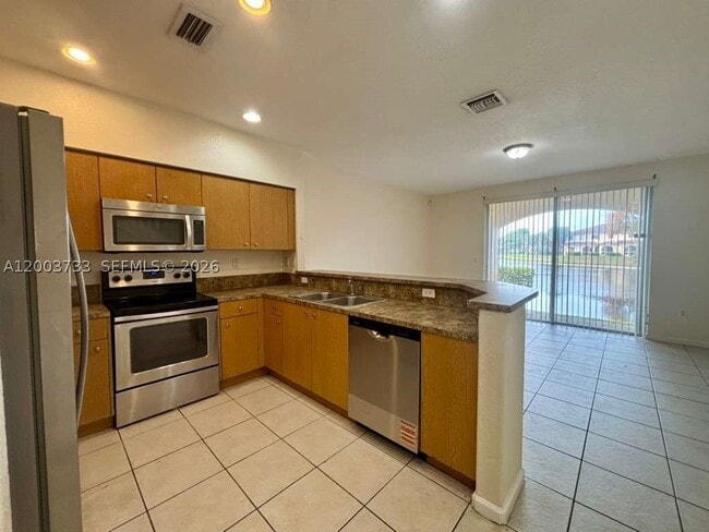 Foto del edificio - 8375 SW 29th St