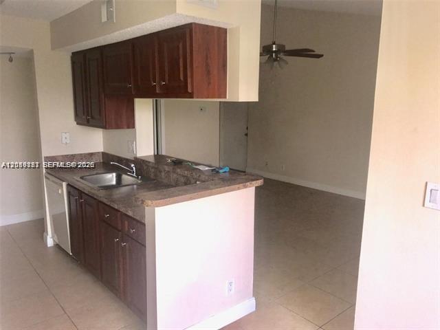 Foto del edificio - 5686 Rock Island Rd