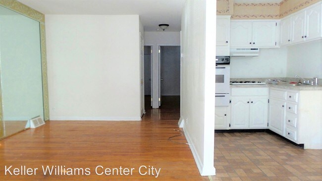Building Photo - 2 br, 1 bath House - 2819 s 10th St