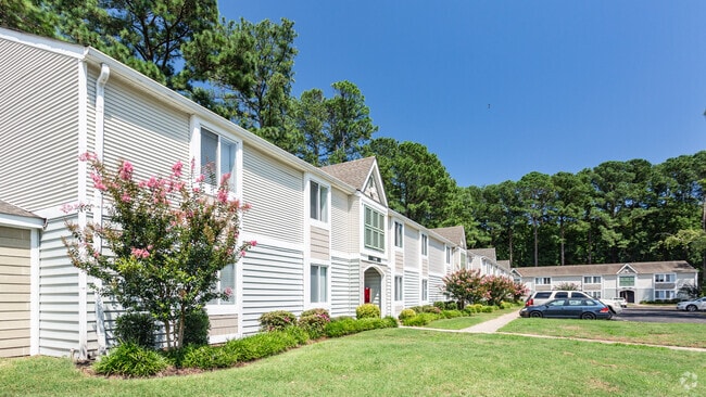 Building Photo - Linkhorn Bay Apartments