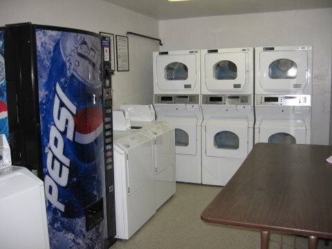 Foto del edificio - 3640 Liberty Rd S