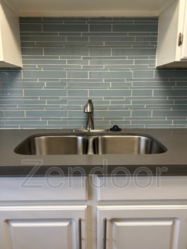 Foto del edificio - 2417 Campbell