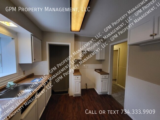 Foto del edificio - 15403 Carlisle St