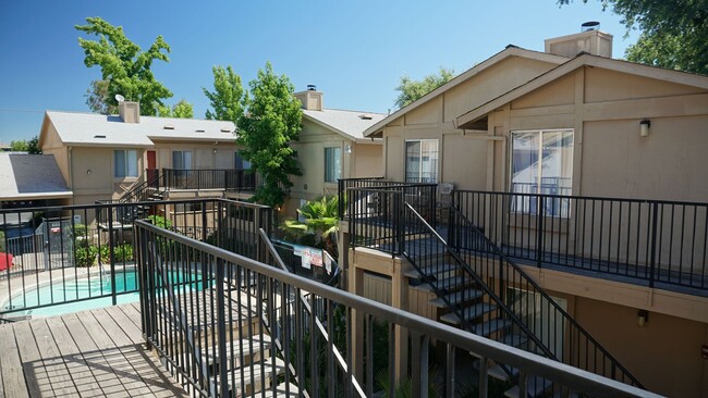 Building Photo - Garfield Court Apartments