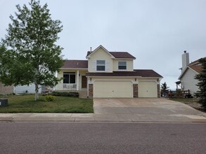 Building Photo - 127 Misty Creek Dr