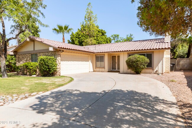 Foto del edificio - 966 E Morningstar Ln
