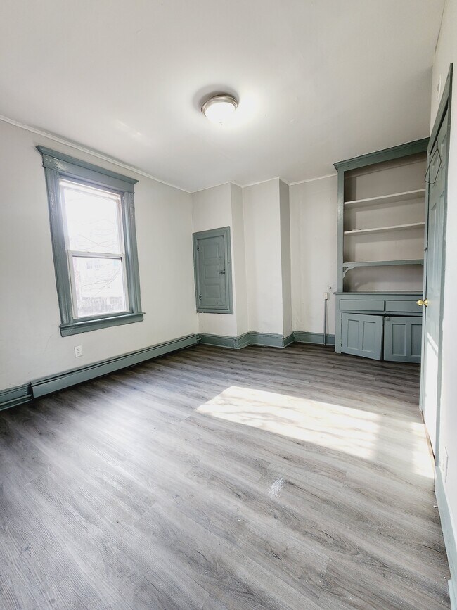 147 Bostwick Ave Unit 1, Jersey City, NJ 07305 Apartments in Jersey