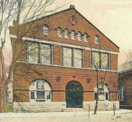 Building Photo - Bank