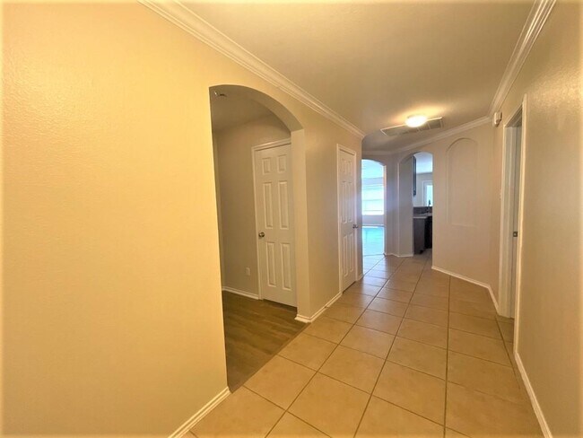 Foto del edificio - 400 Peaceful Haven Way