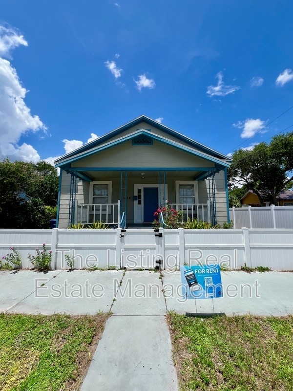 Photo - 2824 N 19th St House