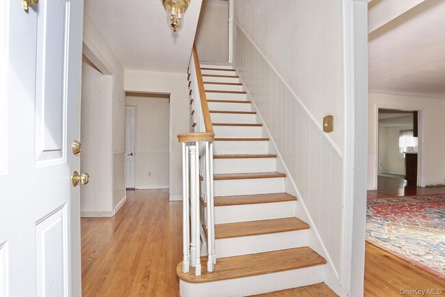 Foto del edificio - 50 Campbell Ave