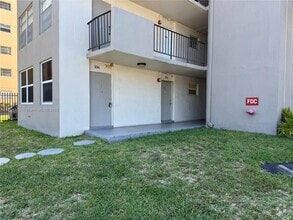 Building Photo - 16450 Miami Dr