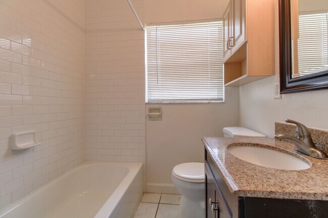 Building Photo - 7116 Hershey Way