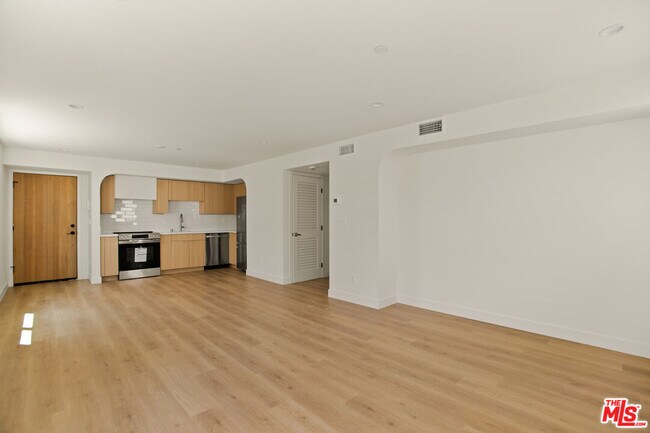 Foto del edificio - 2669 Benedict St