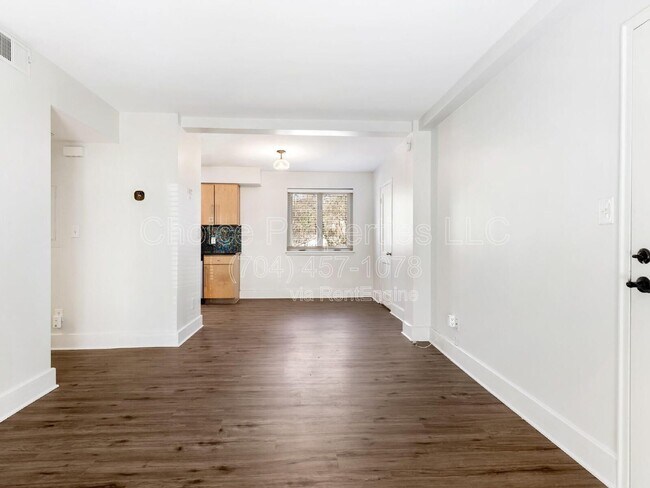 Foto del edificio - 227 N Dotger Ave