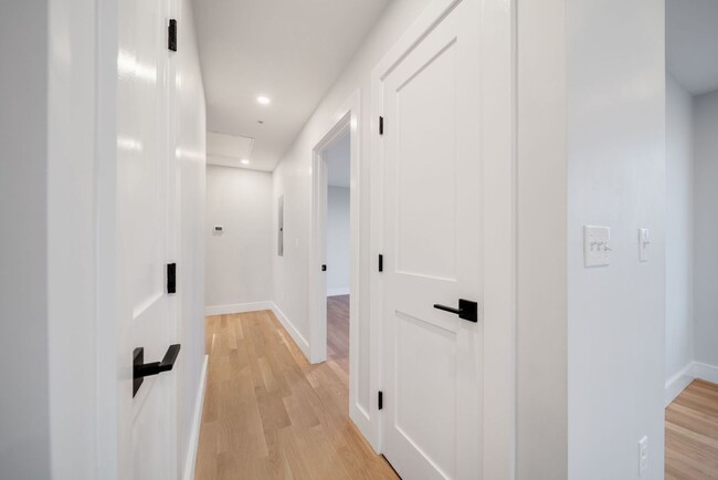 Foto del edificio - All New. In-Unit Washer and Dryer, Central...