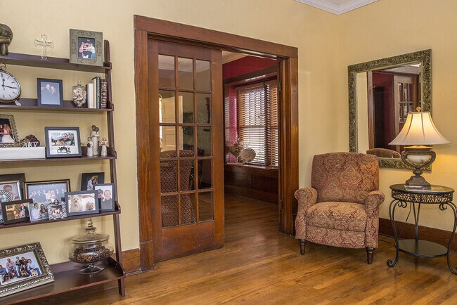 Foto del edificio - 2241 W Rosedale St S