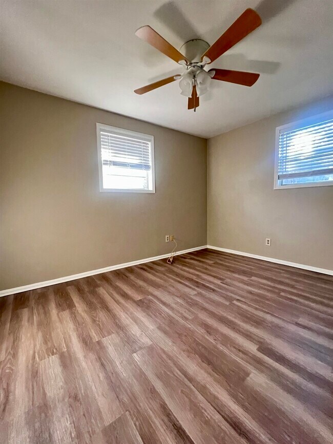 Foto del edificio - 1710 Talpeco Rd