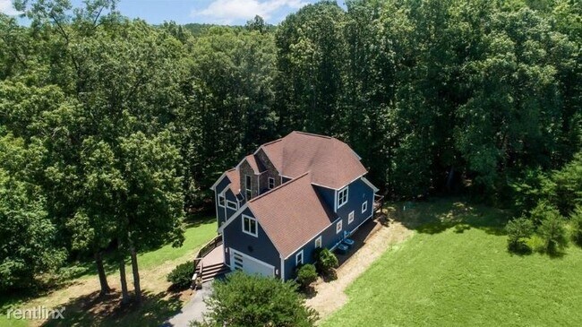 Building Photo - 4 br, 3.5 bath House - 50 Shelter Cove Drive