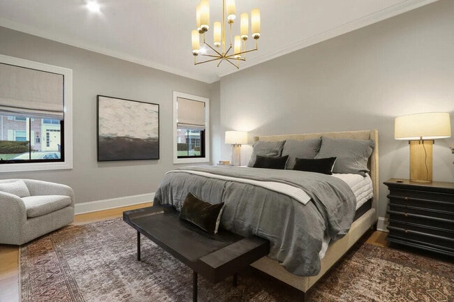 Building Photo - 1229 W Main St