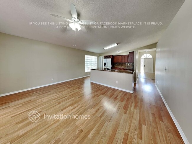 Foto del edificio - 2833 SW 183rd Ave