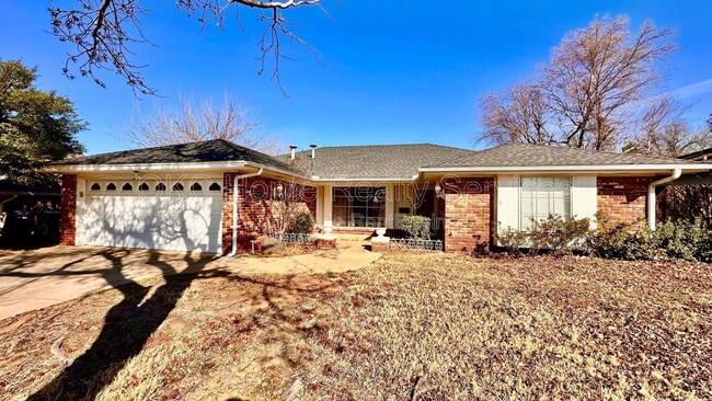 Building Photo - 12109 Camelot Dr
