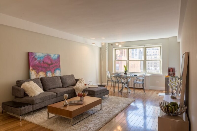Primary Photo - 51 Park Ave