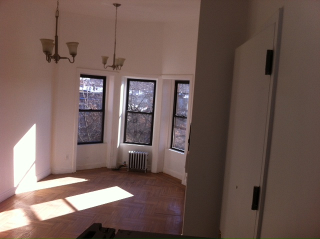 Foto del edificio - Newly Renovated 1 Bedroom