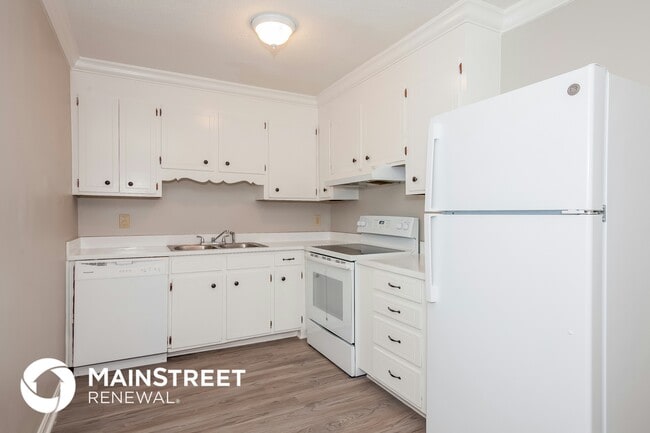 Foto del edificio - 8711 Farmwood Ct