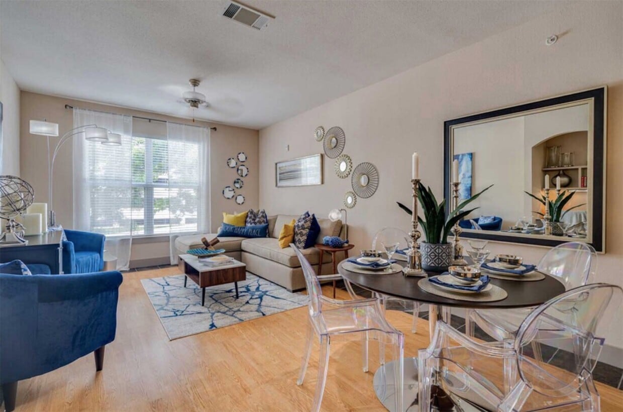 Foto principal - 3660 Richmond Ave.